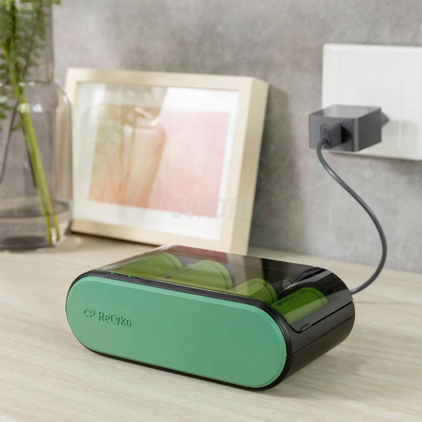 Carregador universal GP B631 Recharge : AA / AAA / C / D / 9V NiMH - pilhas não incluídas
